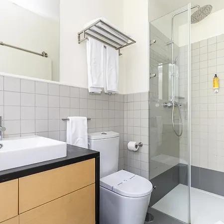 Galerias Nightlife Fashion Flats アパート ポルト