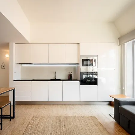 Galerias Nightlife Fashion Flats アパート ポルト