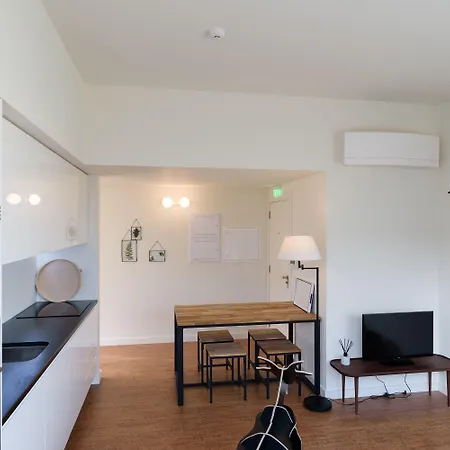 Galerias Nightlife Fashion Flats アパート ポルト