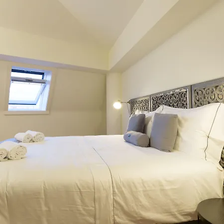 アパート Galerias Nightlife Fashion Flats ポルト