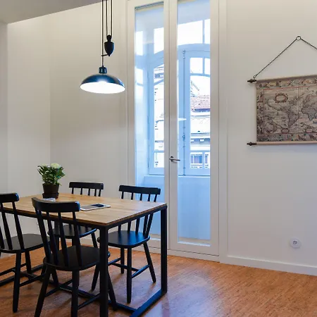 Galerias Nightlife Fashion Flats ポルト