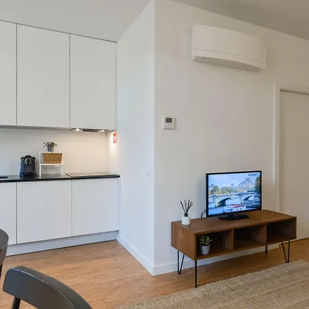 Galerias Nightlife Fashion Flats *