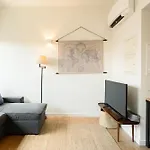 Apartman Galerias Nightlife Fashion Flats By Feel